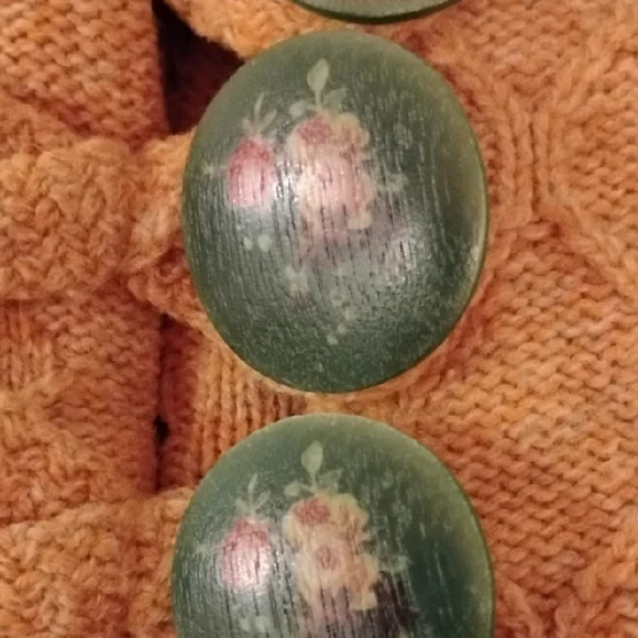 Leifsdottir Anthropologie Gold Knit Cardigan With Large Green Painted Buttons! - Picture 3 of 5